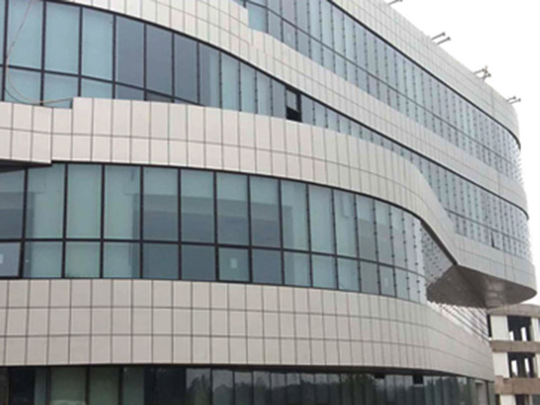 巖棉保溫裝飾一體板施工工序及注意事項